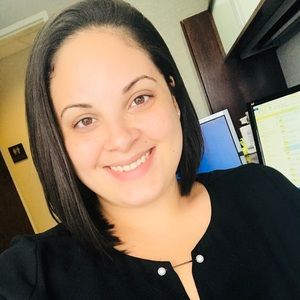 Meet your Posher, Leslie